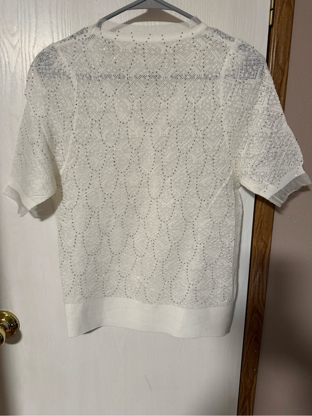 Women’s White V-Neck Short Sleeve Knit Cardigan - Picture 2 of 3